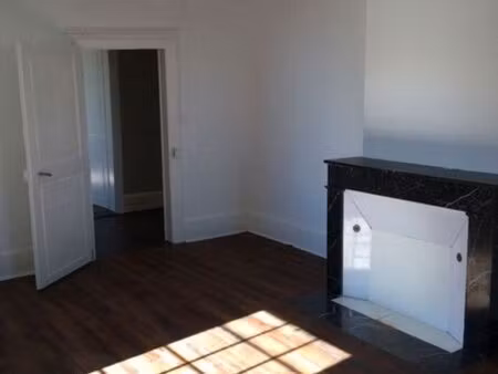 appartement 3 pièces 90 m²