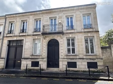 maison 7 pièces 260 m²