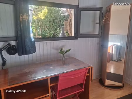 chambre meublée