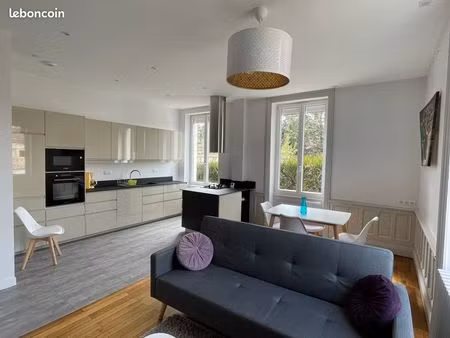 location t3 70m2 tassin la demi lune centre ville
