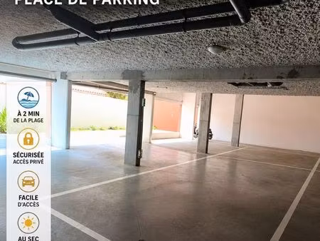 place de parking plage couverte sécurisée portail avec télécommande