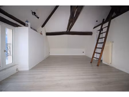 2 pièces avec mezzanine 28m² - dourdan - centre ville