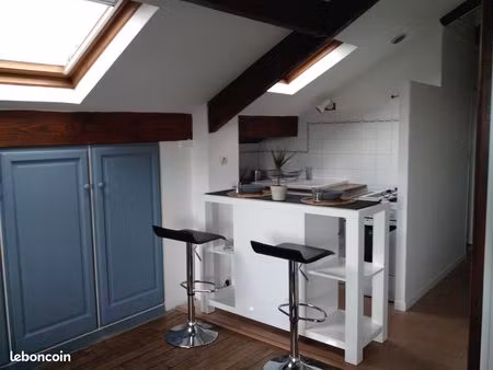 studio meublé mansardé (31m² sol) suresnes