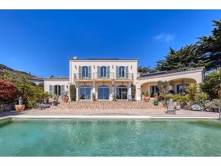 villa de luxe à vendre dans le quartier gairaut