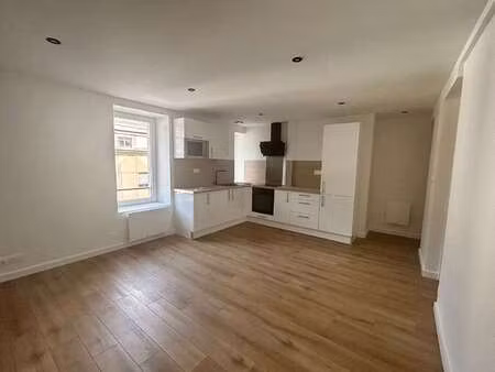 location appartement 2 pièces à quimper (29000) : à louer 2 pièces / 37m² quimper