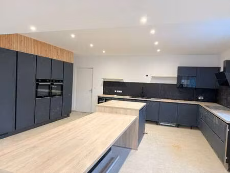 location maison à plaintel (22940) : à louer / 152m² plaintel