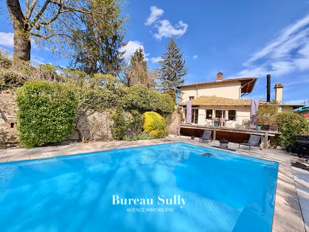 maison de luxe à vendre à le perréon