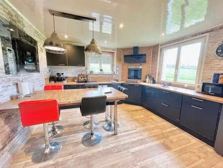 vente maison à carhaix-plouguer (29270) : à vendre / 145m² carhaix-plouguer
