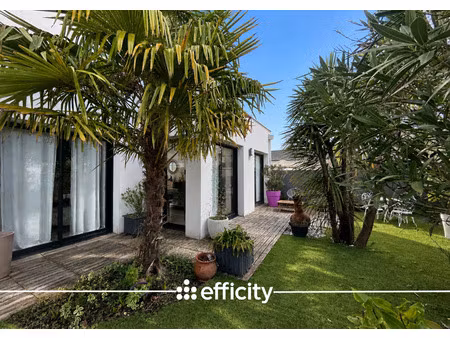 maison 6 pièces - 212 m²