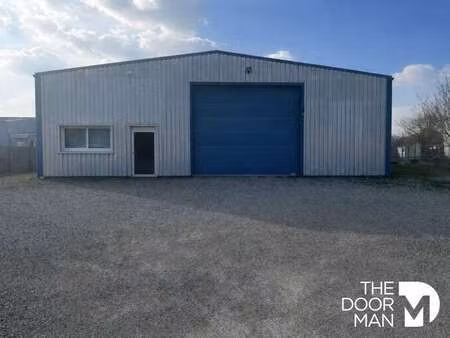 vente bureaux et commerces à chaumes-en-retz (44320) : à vendre / 470m² chaumes-en-retz