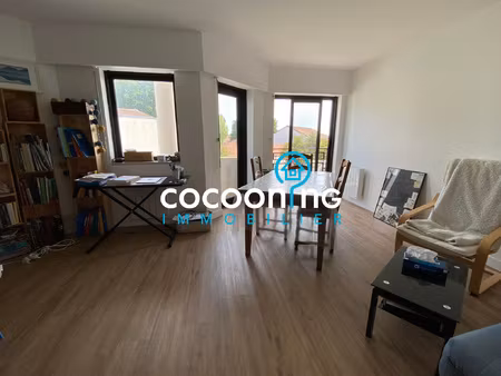 appartement à louer en plein centre de vallet