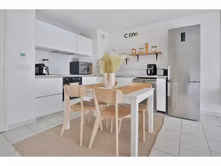 appartement venissieux 3 pièce(s) 64 m2