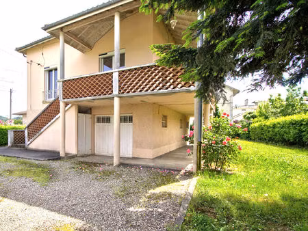 agen - maison individuelle de 88m² habitables  3 chambres  garage et jardin.