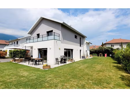 maison sergy 147 m² t-5 à vendre  849 000 €