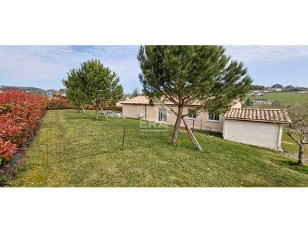 a vendre maison de plain-pied de 2011 à léguillac de l' auche 4 pièce(s) 97 m2