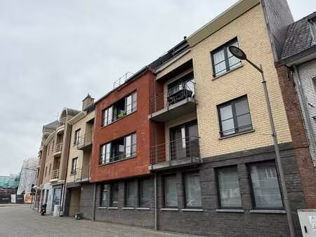 appart spacieux au rez-de-chaussée - 2 chambres et terrasse