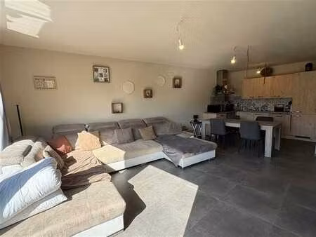 appartement 2 chambres au rez-de-chaussée