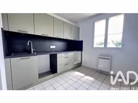 appartement à saint-pierre-lès-nemours (77140)