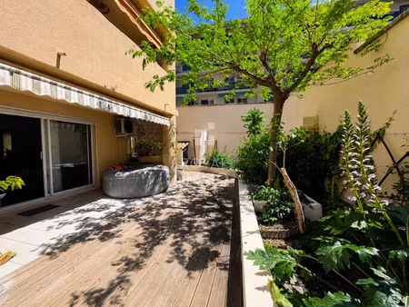 appartement t3 avec grande terrasse toulon aguillon