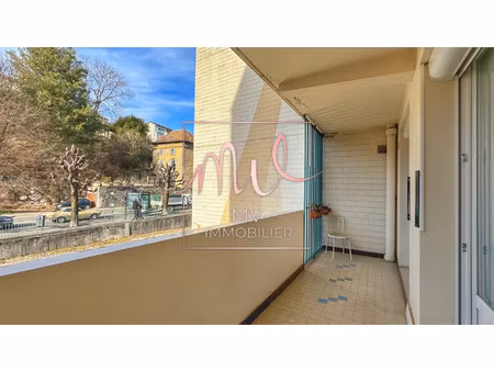 voiron  t4 77 m2 avec terrasse  cave