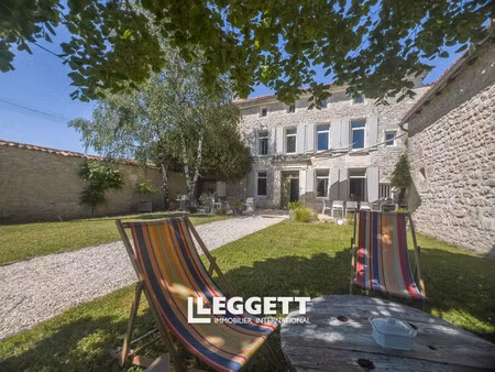 maison 8 pièce(s)  angoulême