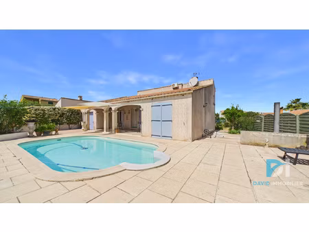 elégante villa avec piscine sur les hauteurs - 4 chambres 16