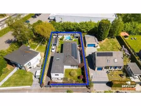 bungalow d'exception avec piscine et 7 parkings neupré