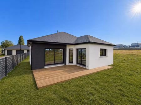 maison neuve vue dégagée