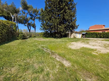vente terrain 657 m² à saint-cannat (13760)  269 000 €