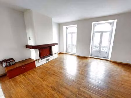 vente immeuble à argentré-du-plessis (35370) : à vendre / 150m² argentré-du-plessis