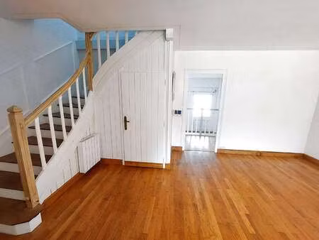 vente maison à argentré-du-plessis (35370) : à vendre / 145m² argentré-du-plessis