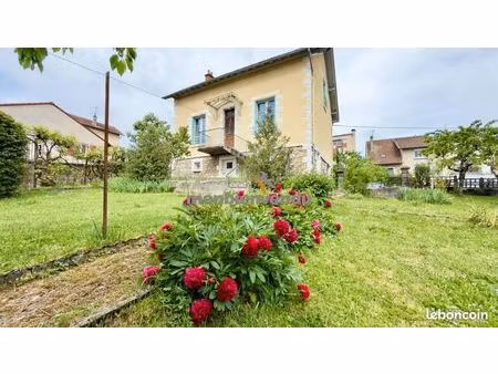 maison 4 pièces 89 m²