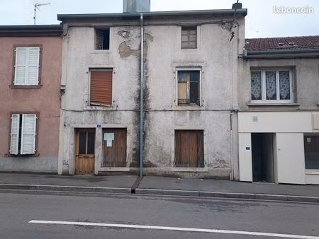 vente maison de village à restaurer entièrement