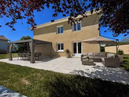 maison a vendre izernore t5 avec terrain de 763m²
