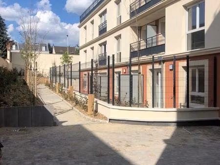 t3 centre-ville au calme