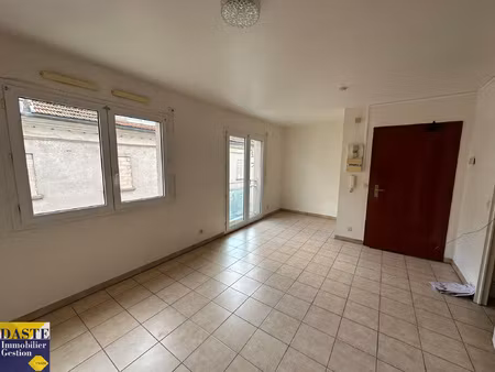 studio de 28.2m2 au 2eme étage