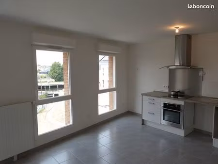 appartement f3 amiens proche école unilasalle amiens (ex esiee) avec box et parking