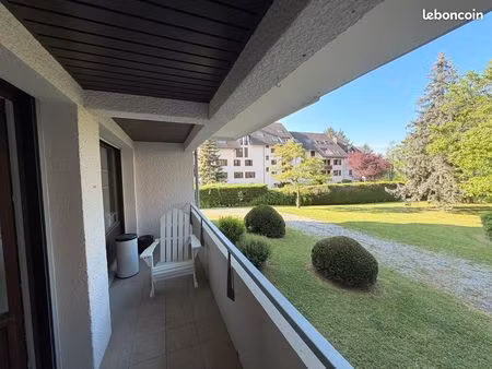 t1 à louer au calme proche du lac et des commerces