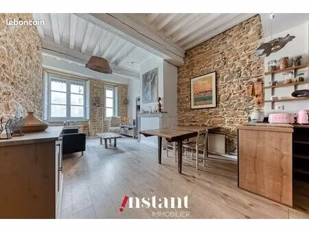 appartement 3 pièces 77 m²