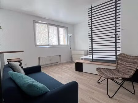 studio 25m2 paris 18 - juillet 2026