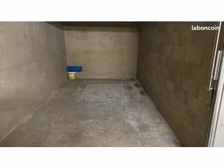location garage ferme