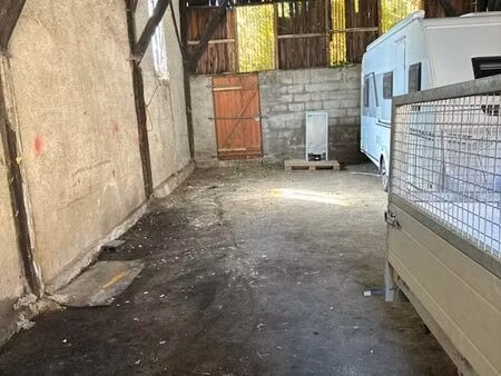 hangar / garage 75m2 à louer