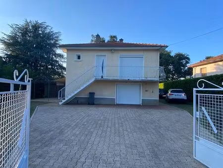 maison à louer 3 chambres 130 m² et 700 m² terrain arboré