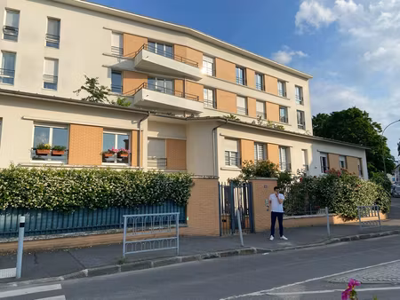 arcueil : 8 min rer laplace