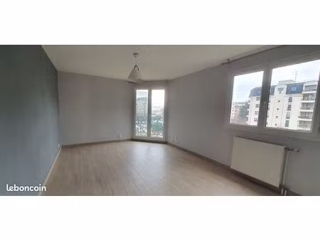 appartement 2 pièces 40 m² dans le quartier hyper centre de cergy