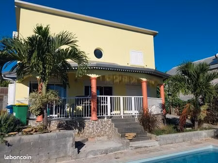 villa f4 saint gilles
