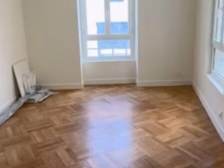 studio meuble