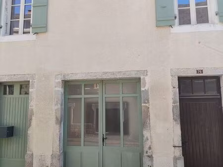 maison à louer de 90 m² – bussière-badil
