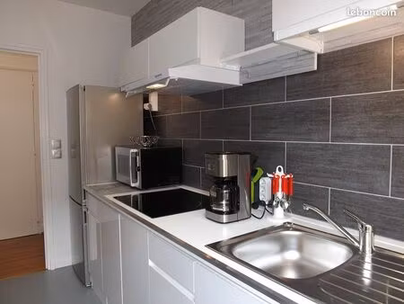 t1 meublé  contemporain  aurillac proche square - résidence sécurisée avec ascenseur et ca