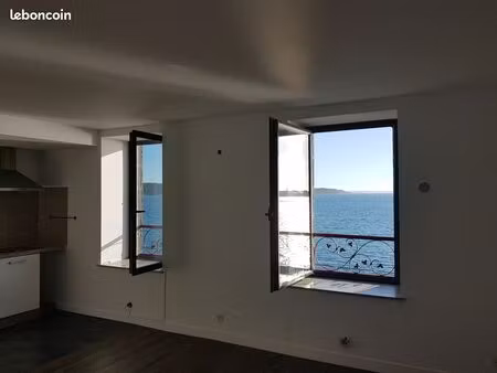 a louer bel appartement t3 bord de mer